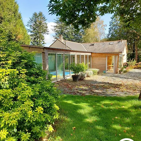 펜션 Le Nid Dans Le Chene Saint-Thomas-de-Courceriers